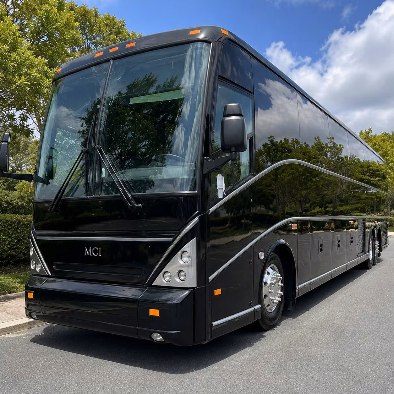 concert bus rentals to vystar veterans memorial arena in jacksonville