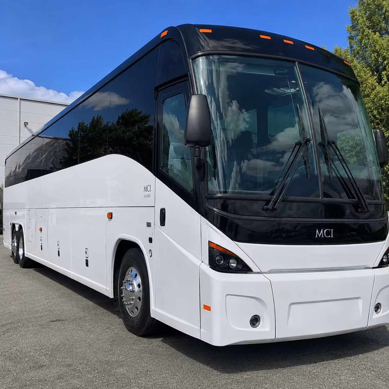 from jax to every corner of jacksonville charterbusrentaljacksonvillefl com makes airport transfers easy
